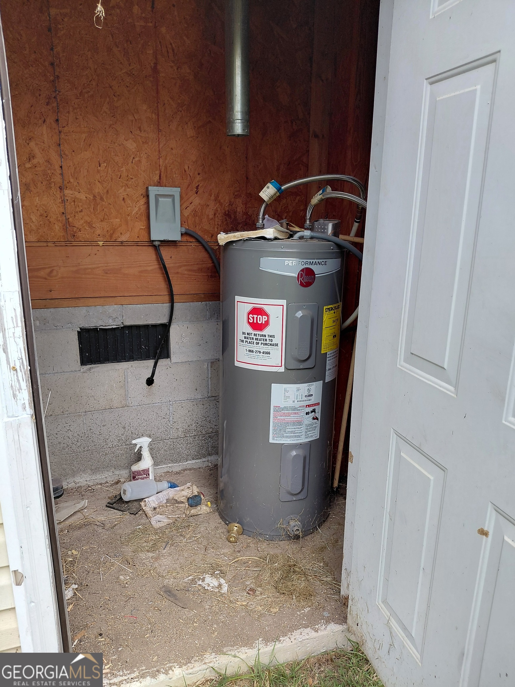 534 Hanson Street Macon, GA 31206 - Photo 13 of 16 a view of storage and utility room