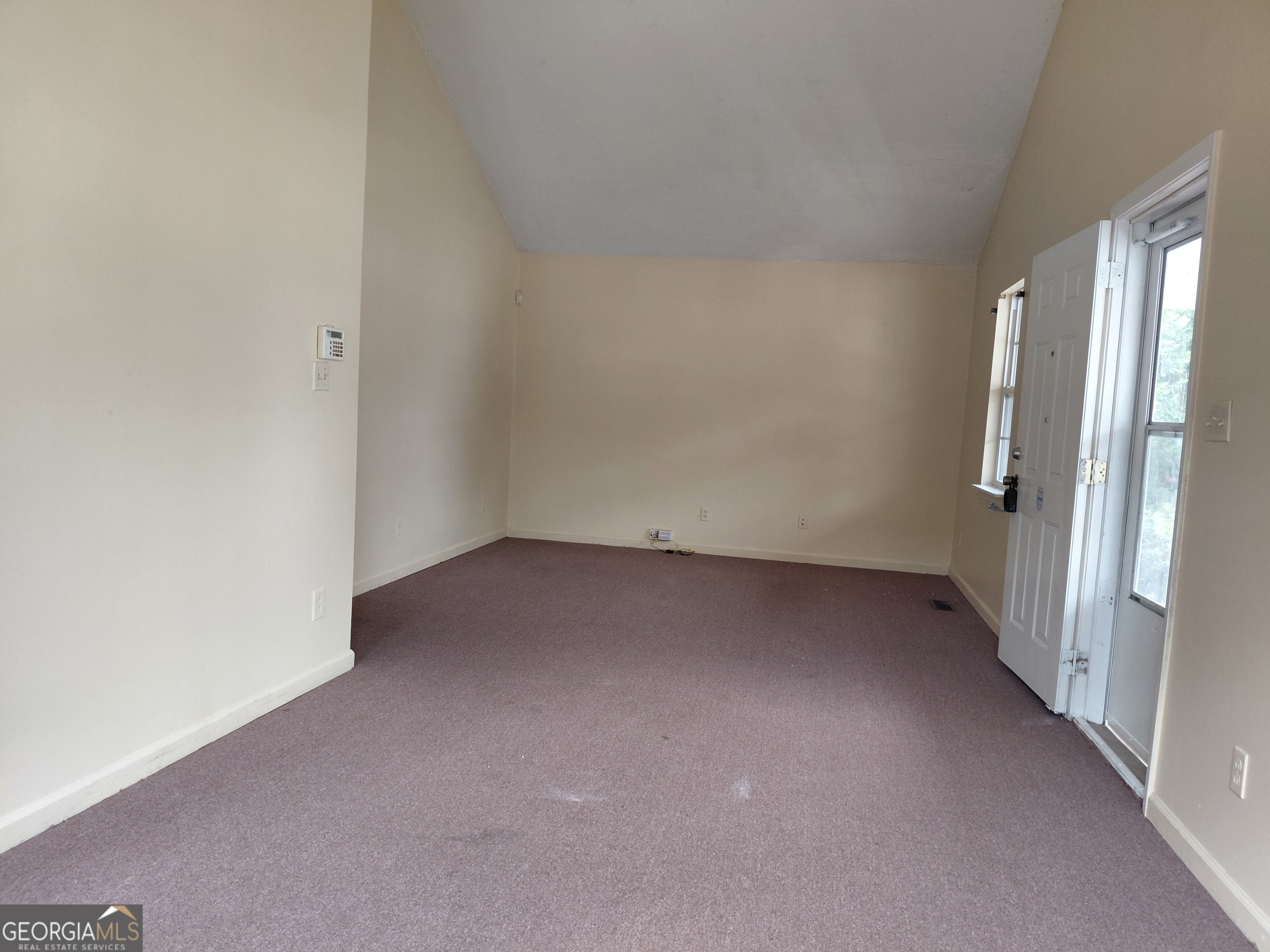 534 Hanson Street Macon, GA 31206 - Photo 2 of 16 a view of room with window