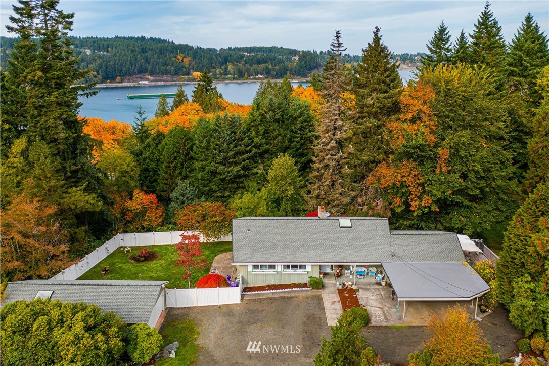 1703 Southwest Cook Road Port Orchard, WA 98367 - Photo 1 of 40 Gallery Image 1