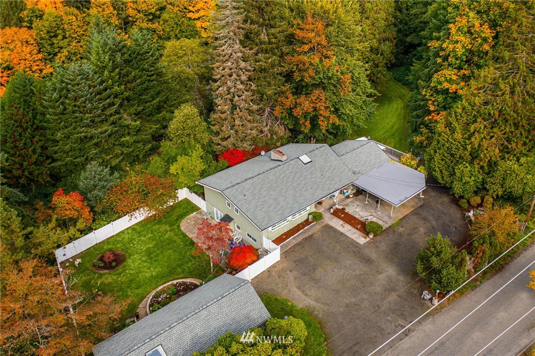 1703 Southwest Cook Road Port Orchard, WA 98367 - Photo 2 of 40 Gallery Image 2