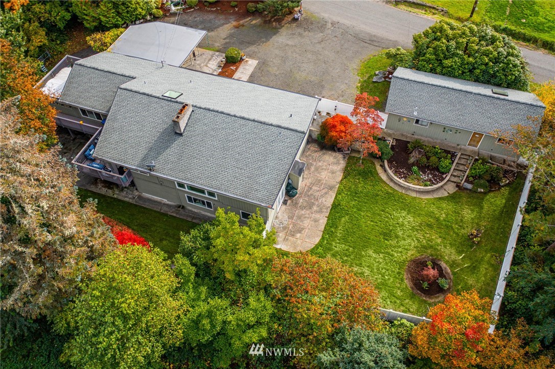 1703 Southwest Cook Road Port Orchard, WA 98367 - Photo 3 of 40 Gallery Image 3