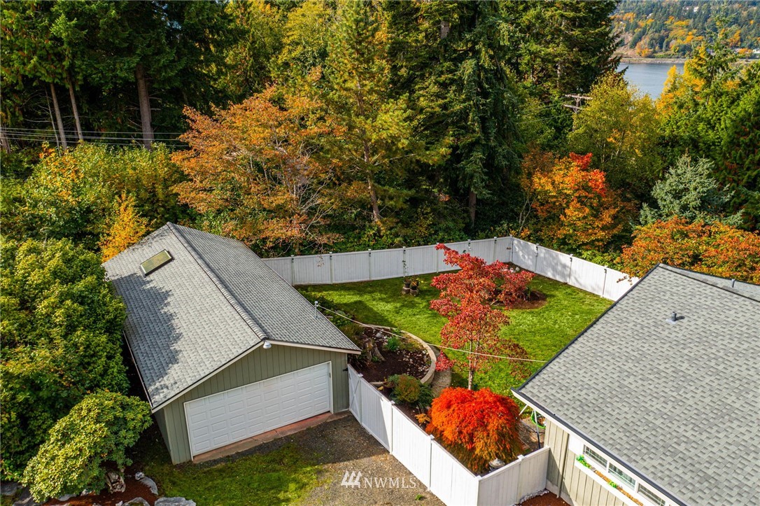 1703 Southwest Cook Road Port Orchard, WA 98367 - Photo 4 of 40 Gallery Image 4