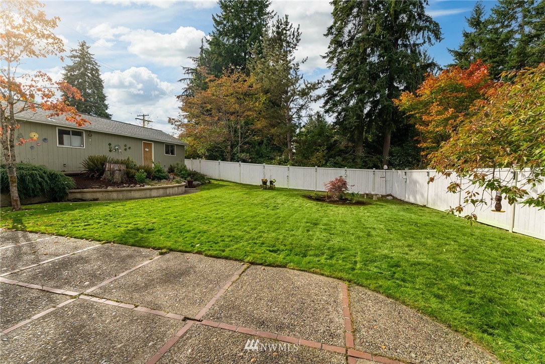 1703 Southwest Cook Road Port Orchard, WA 98367 - Photo 6 of 40 Gallery Image 6