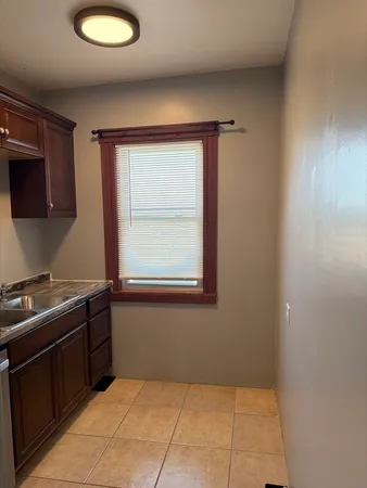 $2,350 | 8 Beckman Street, Unit 2, Worcester, MA 01607