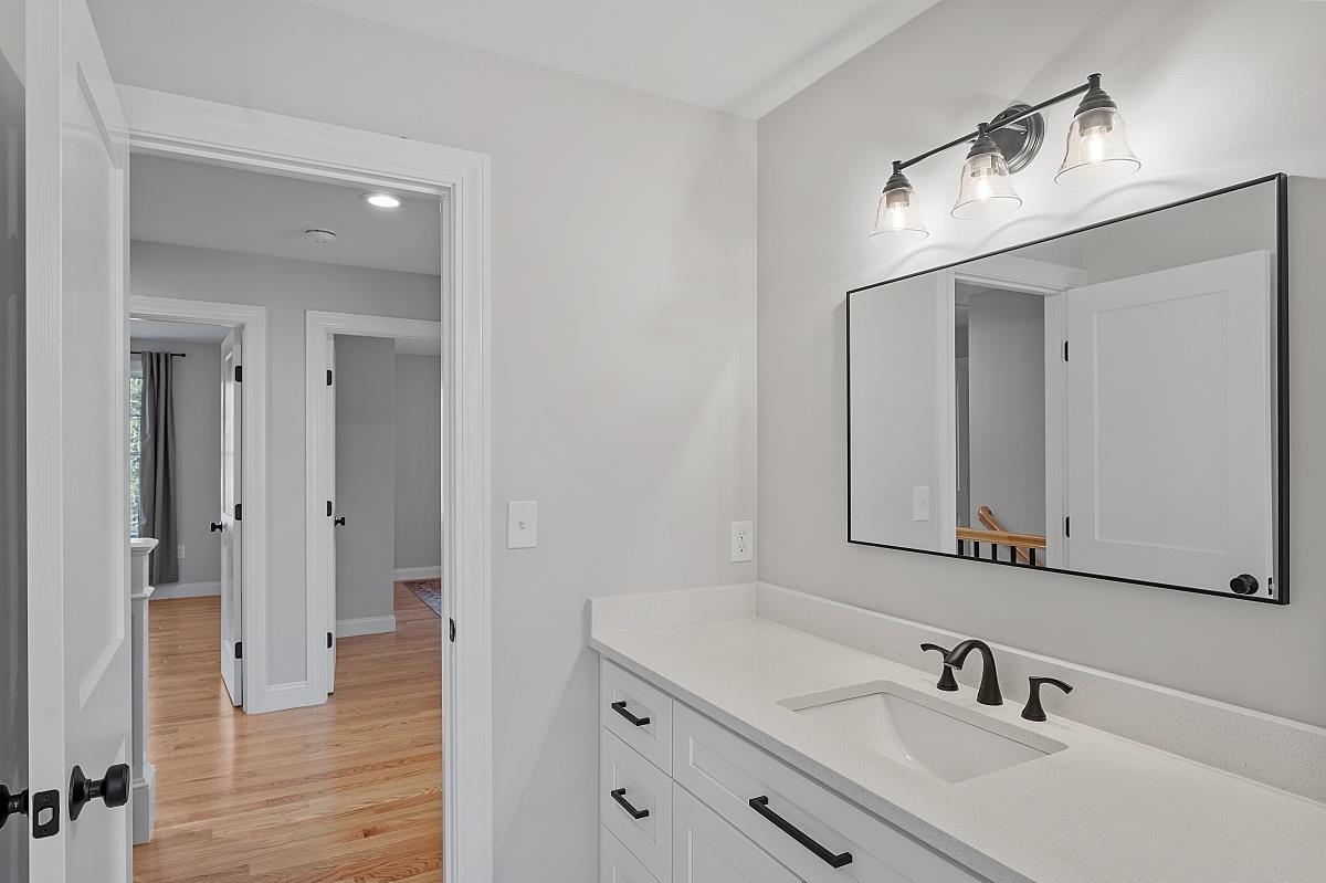 13 Bonanno Road Salem, NH 03079 - Photo 18 of 40