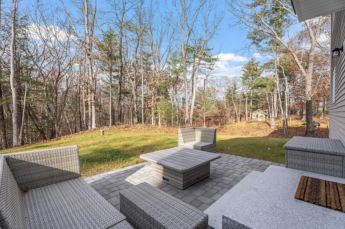 13 Bonanno Road Salem, NH 03079 - Photo 33 of 40