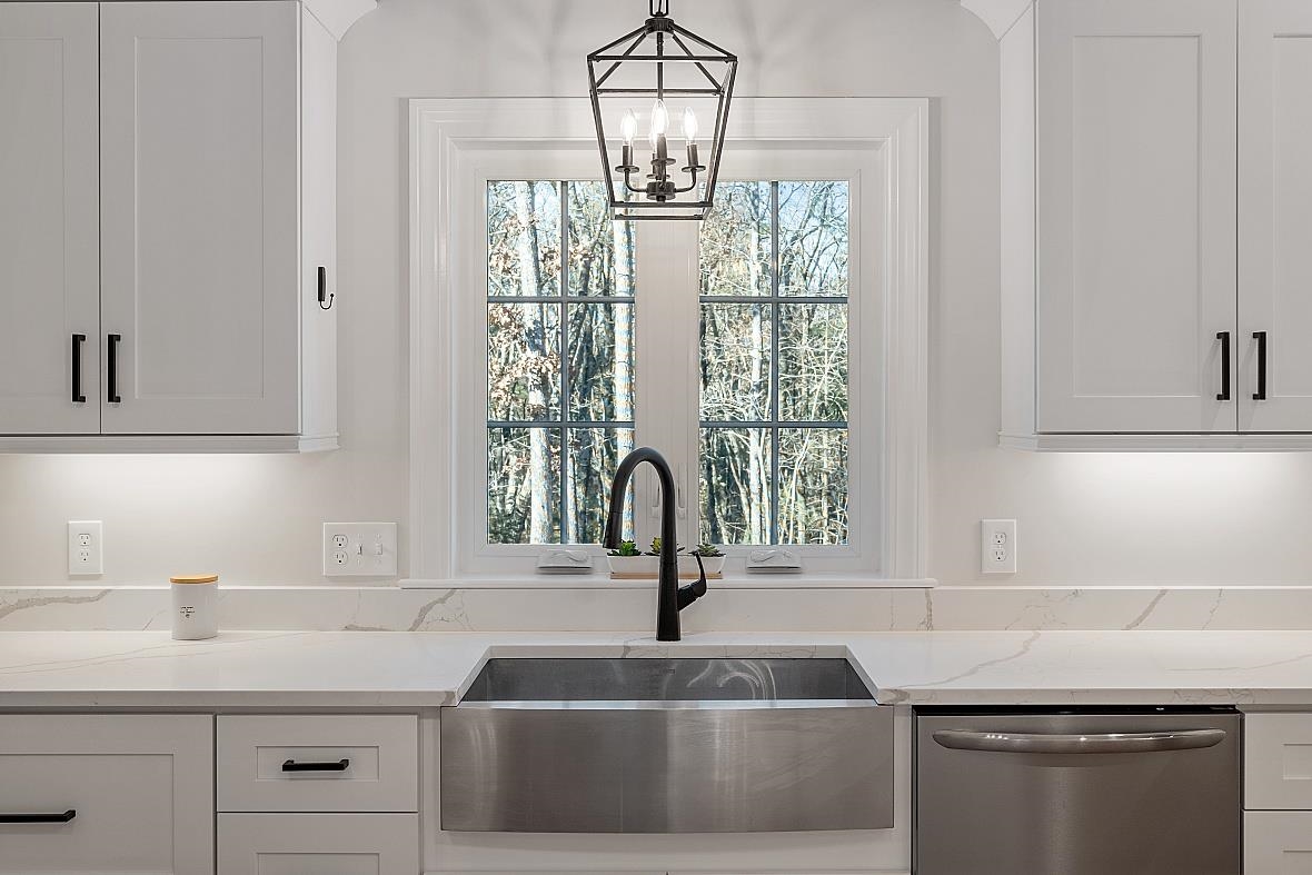 13 Bonanno Road Salem, NH 03079 - Photo 5 of 40