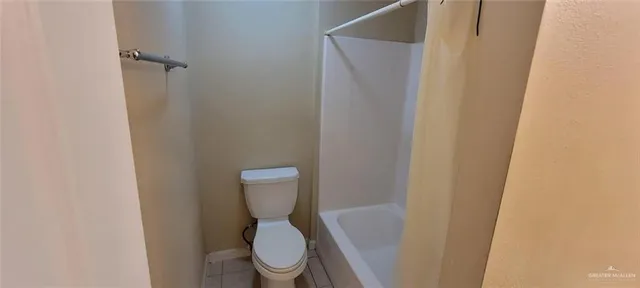 a view of a trees in a park