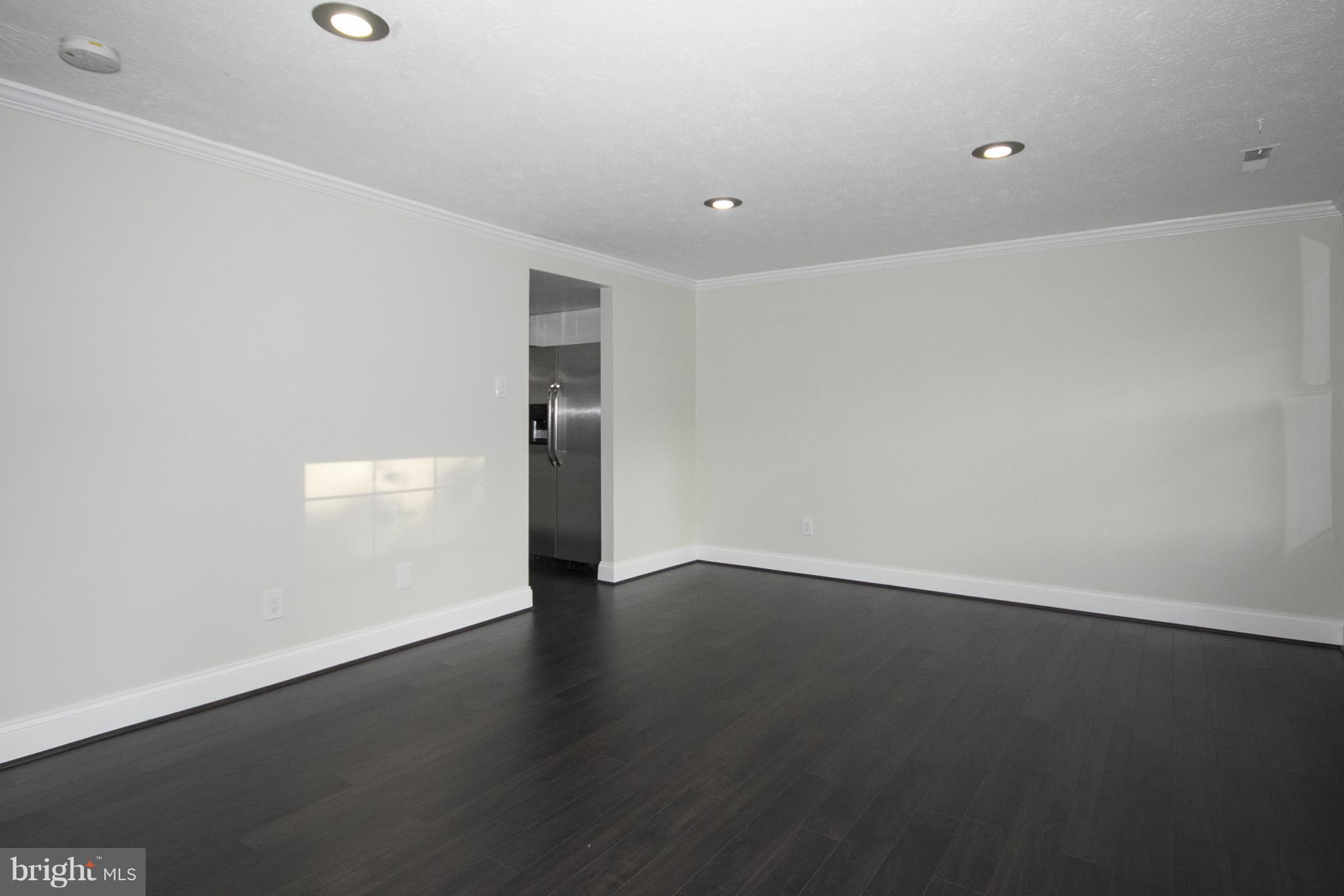 8630 Manorfield Road Baltimore, MD 21236 - Photo 2 of 30 Living Room
