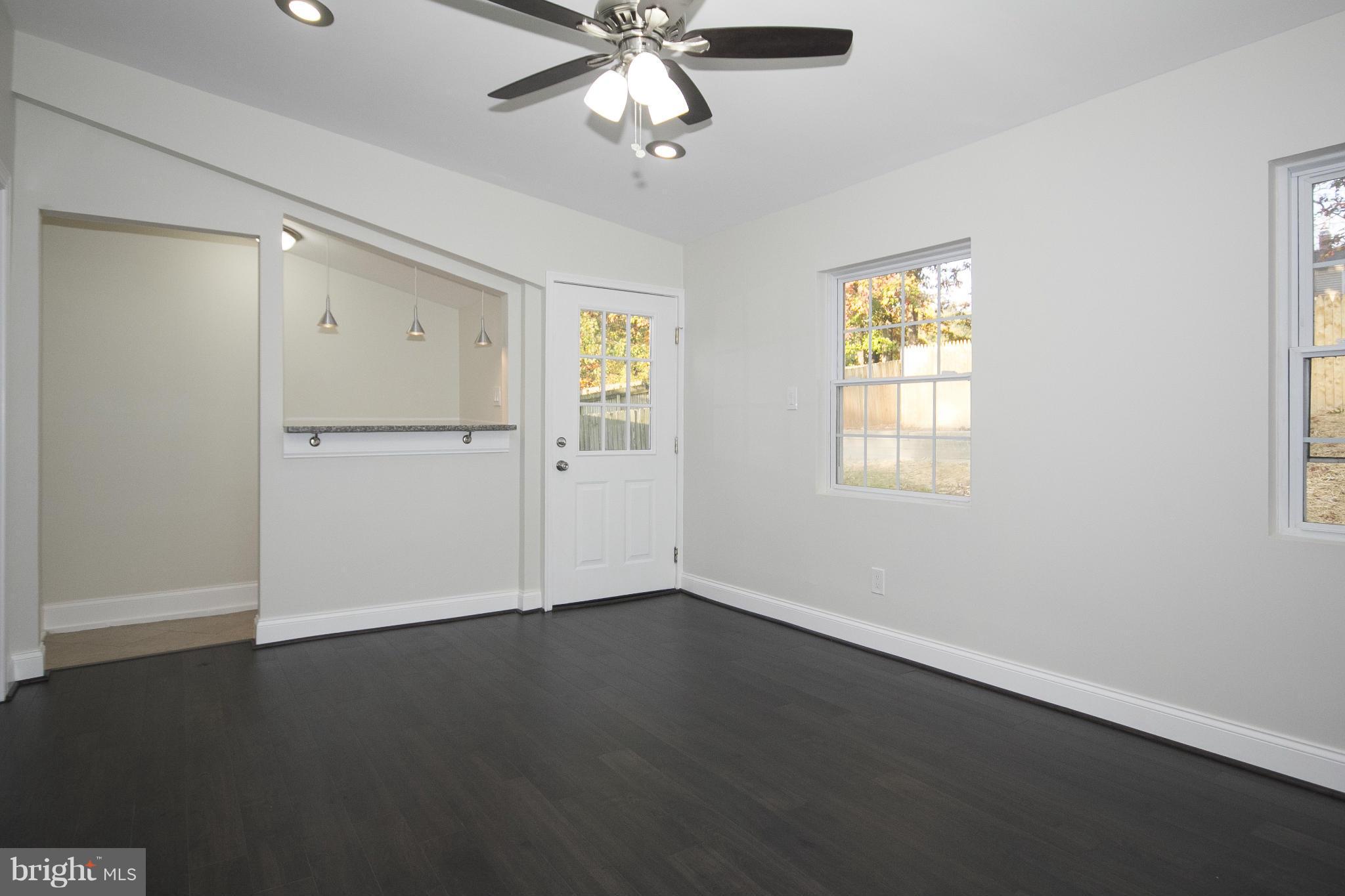 8630 Manorfield Road Baltimore, MD 21236 - Photo 11 of 30 Family Room