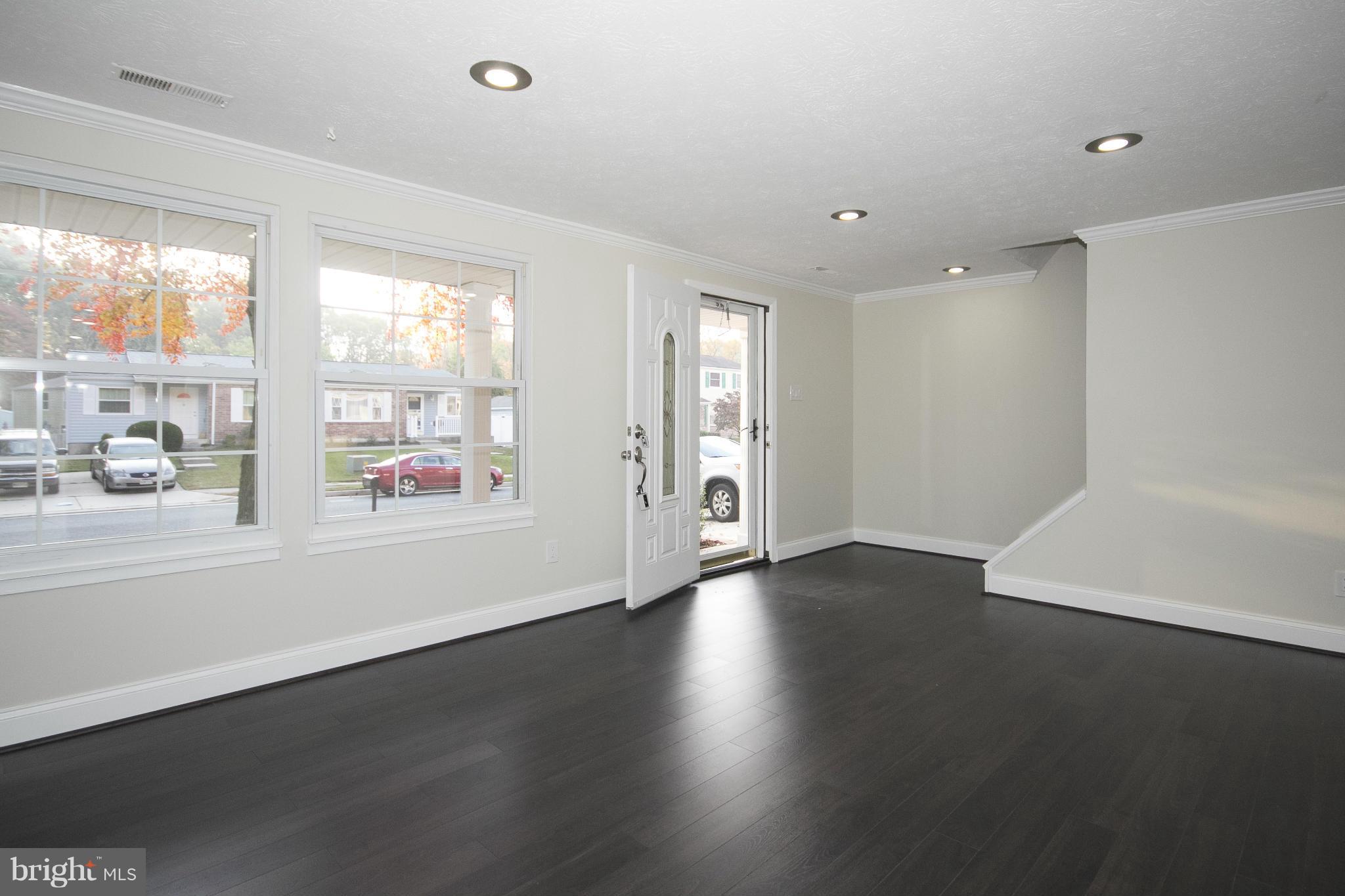 8630 Manorfield Road Baltimore, MD 21236 - Photo 3 of 30 Living Room