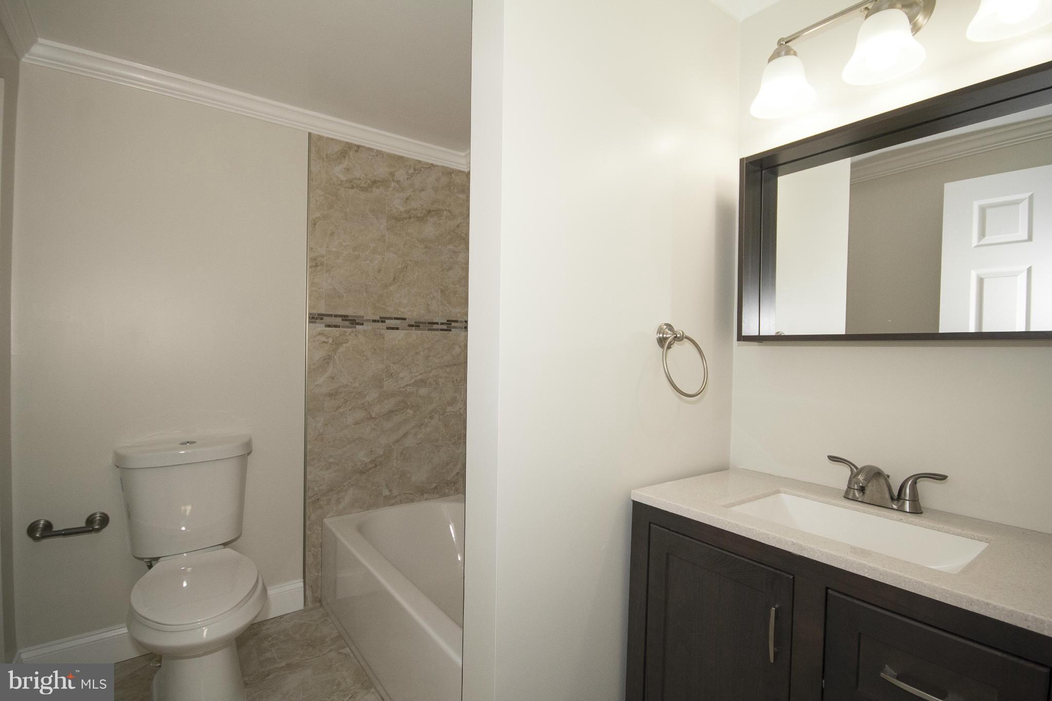 8630 Manorfield Road Baltimore, MD 21236 - Photo 23 of 30 Bath (Master)