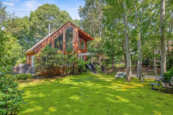 $25,000 | 6 Eli Circle, East Hampton, NY 11937