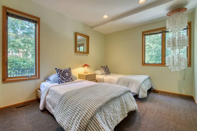 $25,000 | 6 Eli Circle, East Hampton, NY 11937