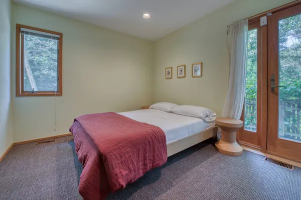 $25,000 | 6 Eli Circle, East Hampton, NY 11937