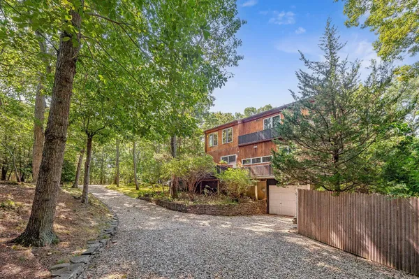 $25,000 | 6 Eli Circle, East Hampton, NY 11937