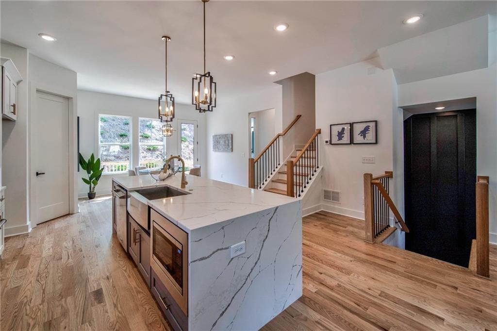 237 West Marietta Street Canton, GA 30114 - Photo 8 of 27