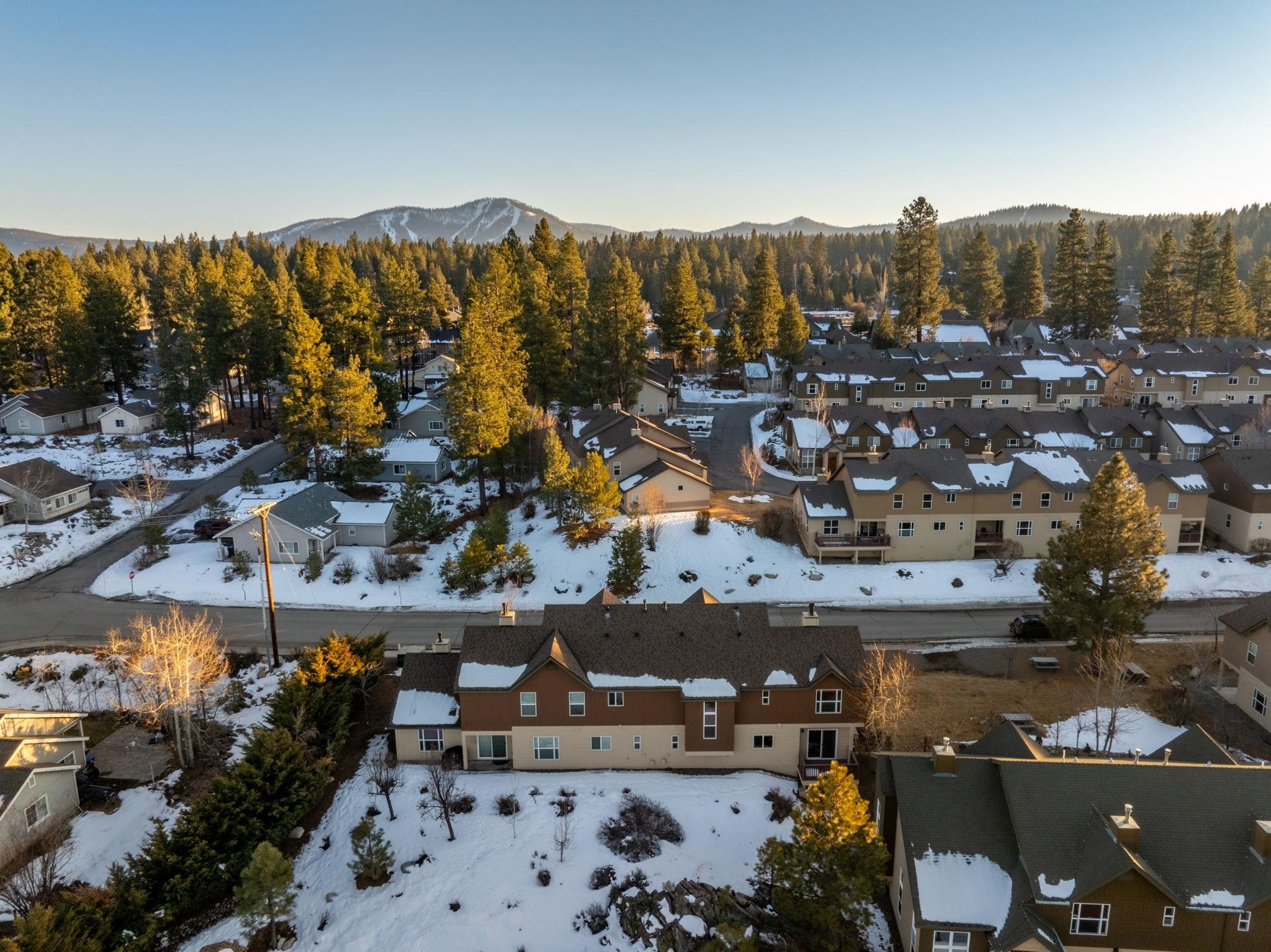 10895 River View Drive, Unit A Truckee, CA 96161 - Photo 3 of 28