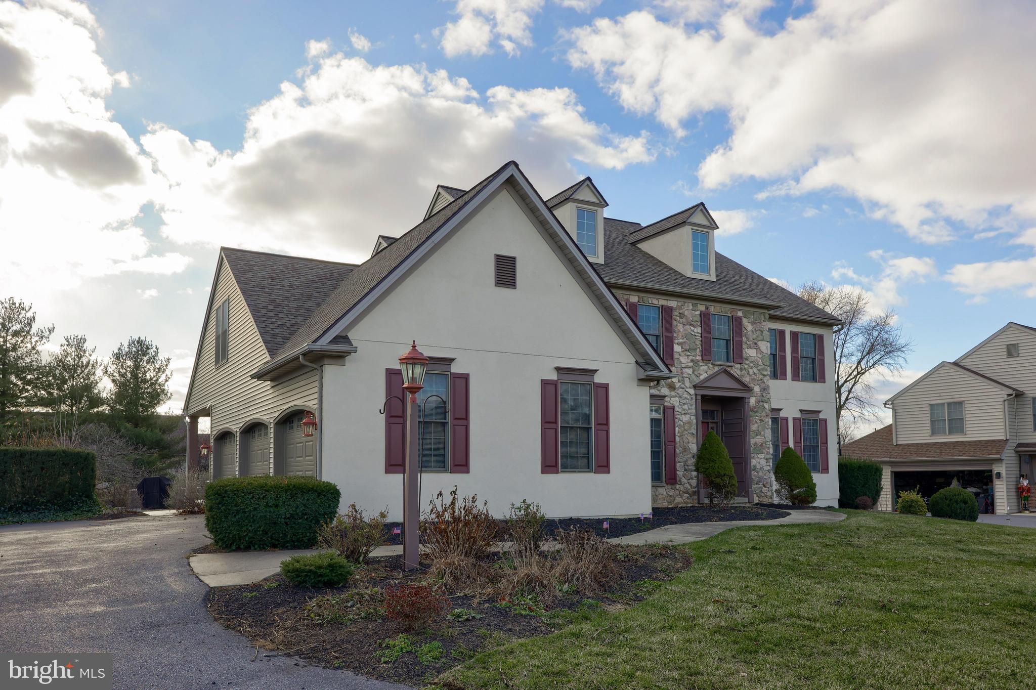 103 Hunters Crossing Lititz, PA 17543 - Photo 38 of 48 Exterior of home