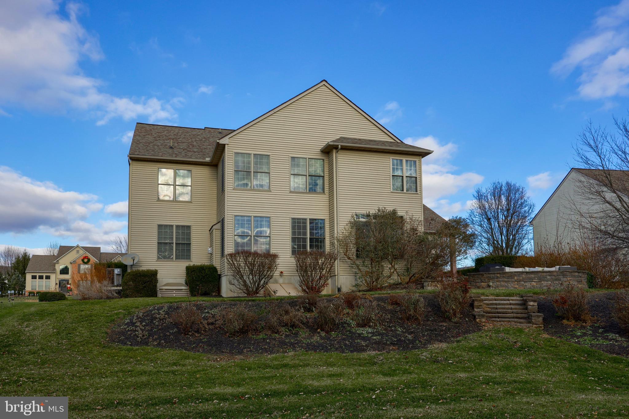 103 Hunters Crossing Lititz, PA 17543 - Photo 43 of 48 Rear of home