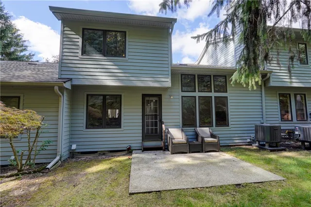 $349,900 | 4 Colonial Circle, Perinton, NY 14450