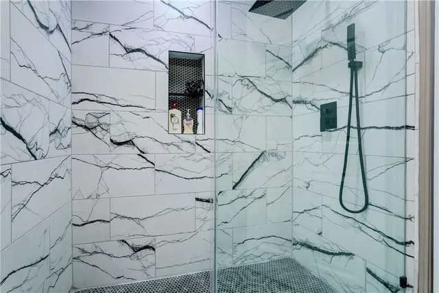 $349,900 | 4 Colonial Circle, Perinton, NY 14450