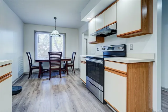 $349,900 | 4 Colonial Circle, Perinton, NY 14450