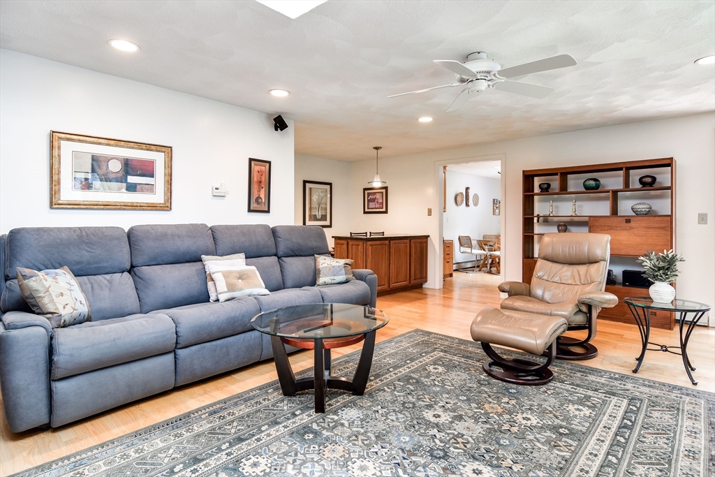 9 Larnis Road Framingham, MA 01701 - Photo 13 of 28