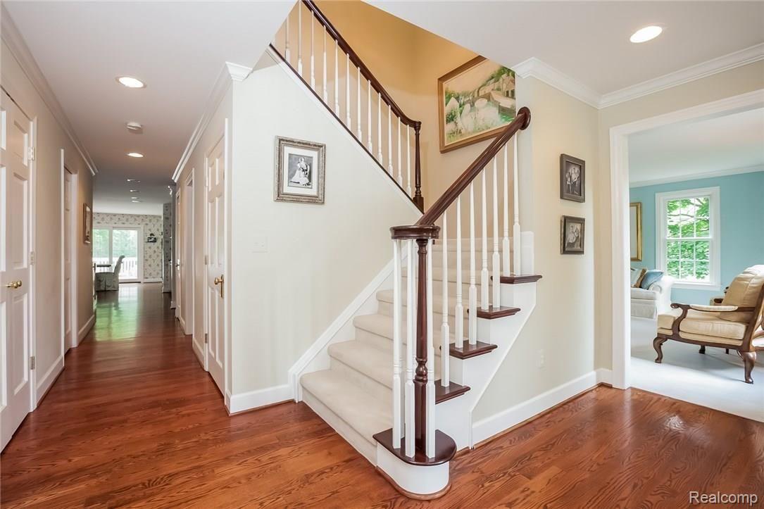 1461 Mill Race Road Rochester, MI 48306 - Photo 11 of 72 010-Foyer-2802473-medium.jpg