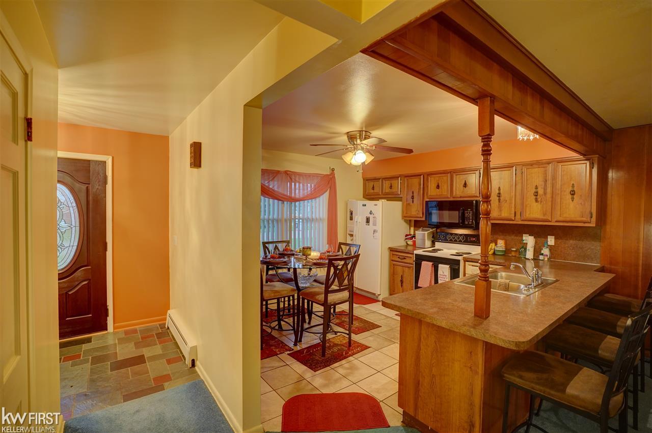 3308 Old Farm Road Flint, MI 48507 - Photo 24 of 47 50026228-23.JPG
