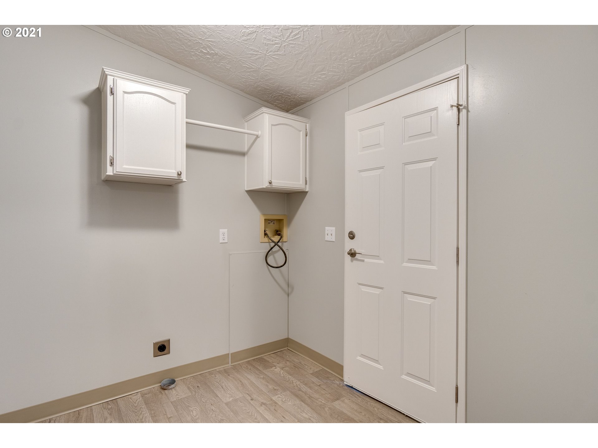 26116 Pellham Hill Road Rainier, OR 97048 - Photo 13 of 32