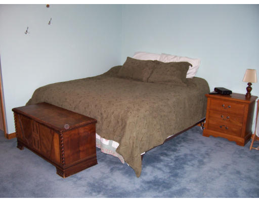 58 Lancaster Road Clinton, MA 01510 - Photo 8 of 12