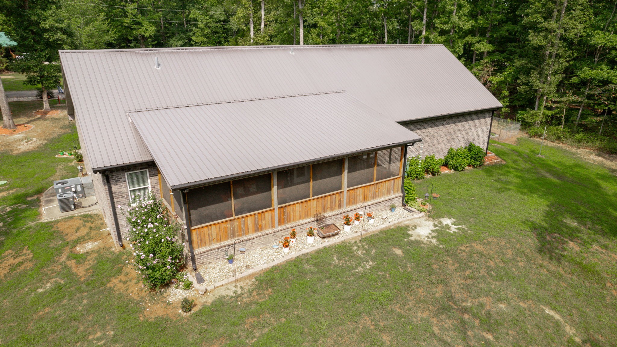 1019 Parker Road Kingston Springs, TN 37082 - Photo 37 of 39 a view of a backyard