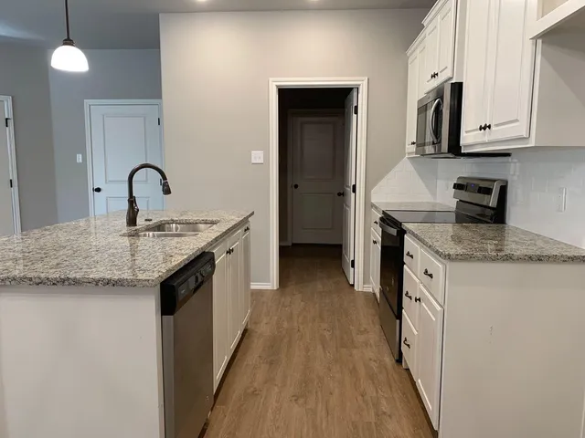 $1,560 | 1223 Preston Trail, Unit A, Wolfforth, TX 79382