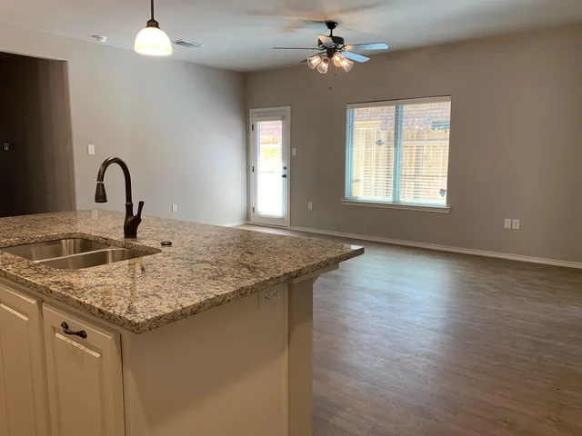 $1,560 | 1223 Preston Trail, Unit A, Wolfforth, TX 79382