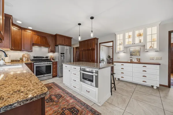 $838,700 | 413 Park Cambridge Wi 53523, Cambridge, WI 53523