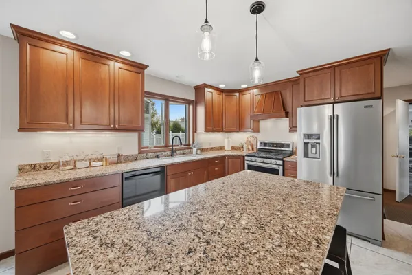 $838,700 | 413 Park Cambridge Wi 53523, Cambridge, WI 53523