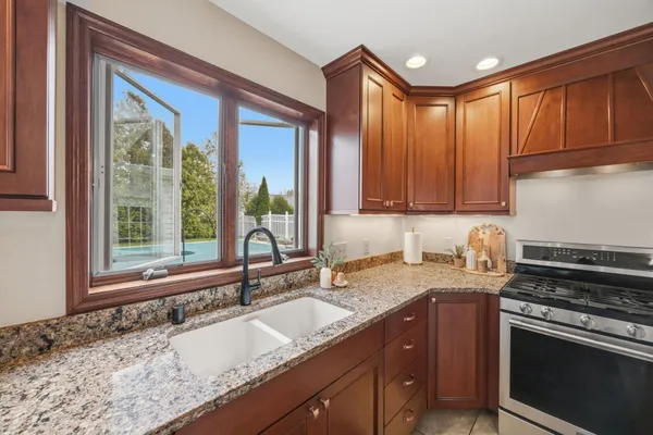 $838,700 | 413 Park Cambridge Wi 53523, Cambridge, WI 53523
