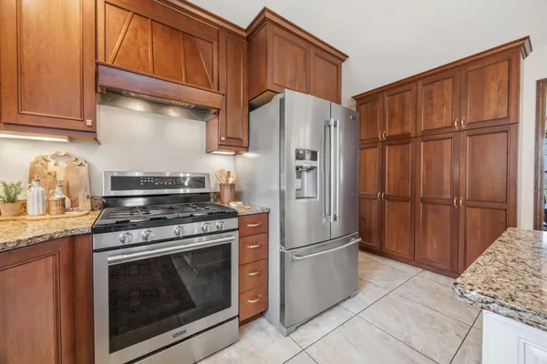 $838,700 | 413 Park Cambridge Wi 53523, Cambridge, WI 53523