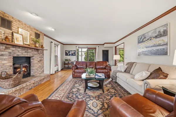 $838,700 | 413 Park Cambridge Wi 53523, Cambridge, WI 53523