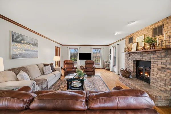 $838,700 | 413 Park Cambridge Wi 53523, Cambridge, WI 53523