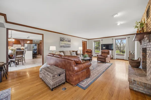 $838,700 | 413 Park Cambridge Wi 53523, Cambridge, WI 53523