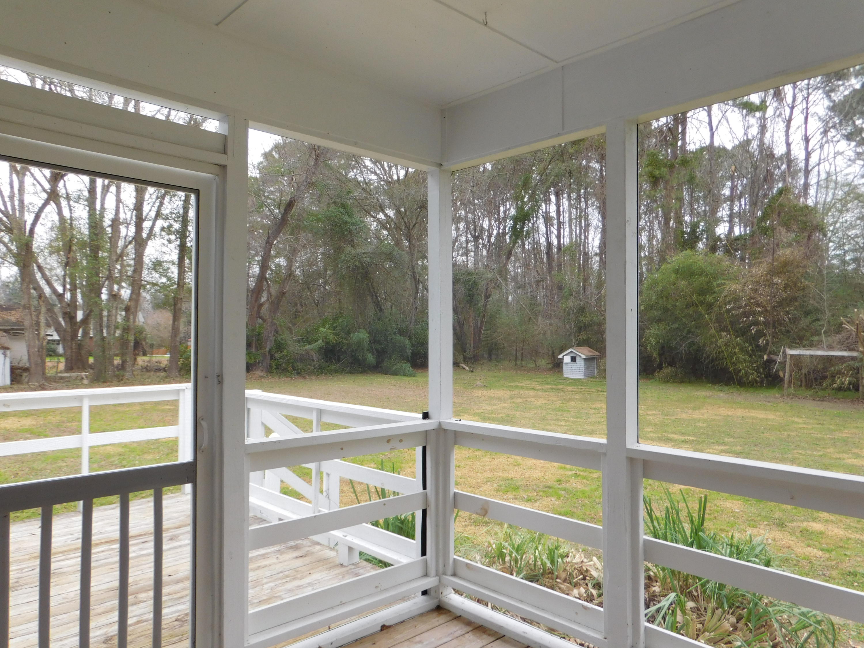 7348 Commodore Road Hollywood, SC 29449 - Photo 15 of 21 commodore screen porch