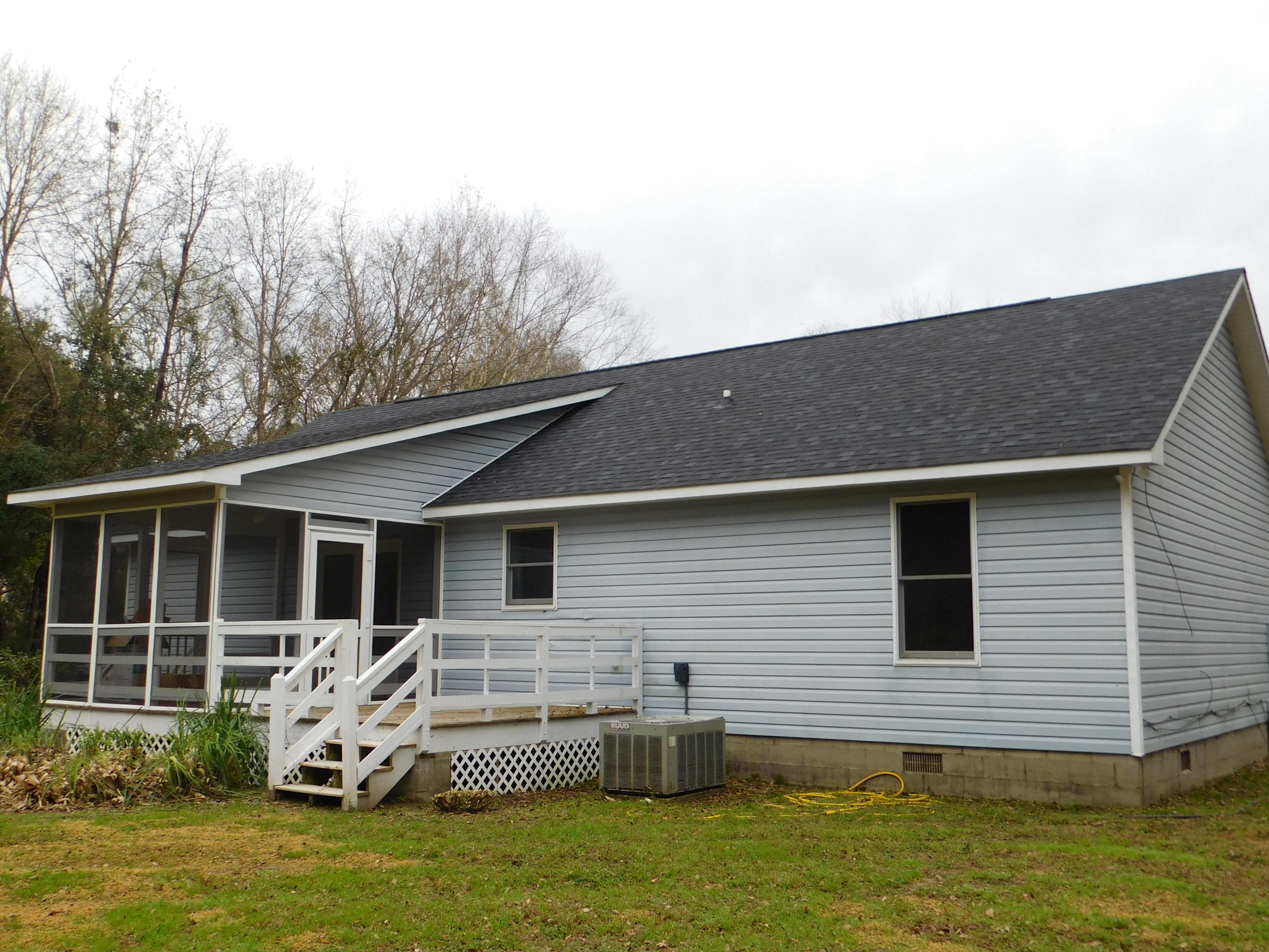 7348 Commodore Road Hollywood, SC 29449 - Photo 17 of 21 commodore back of house