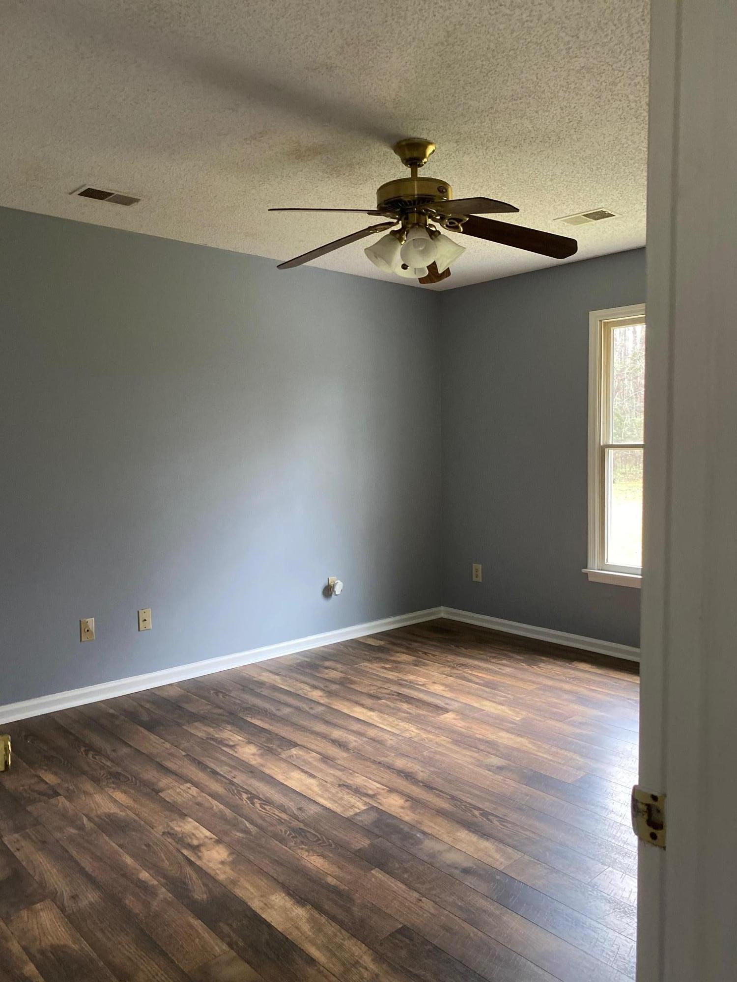 7348 Commodore Road Hollywood, SC 29449 - Photo 6 of 21 Master BR