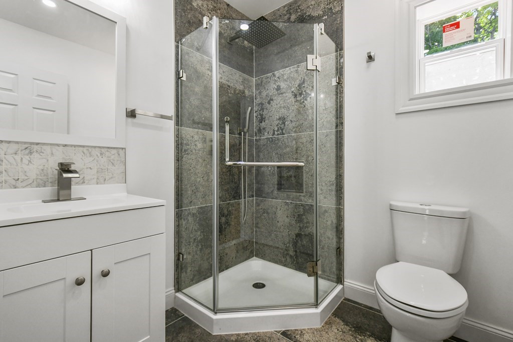 30 Bates Road Gardner, MA 01440 - Photo 18 of 30 Gallery Image 18