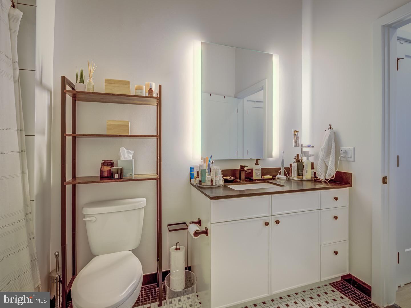 1339 E Street Southeast, Unit 111 Washington, DC 20003 - Photo 31 of 32