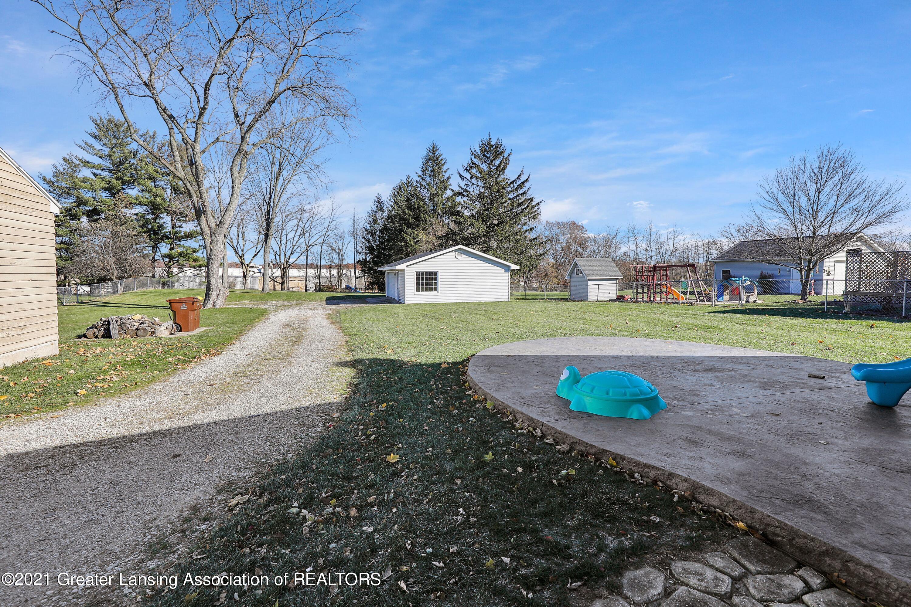 840 Lyons Road Portland, MI 48875 - Photo 38 of 54 Sei-6Nq8