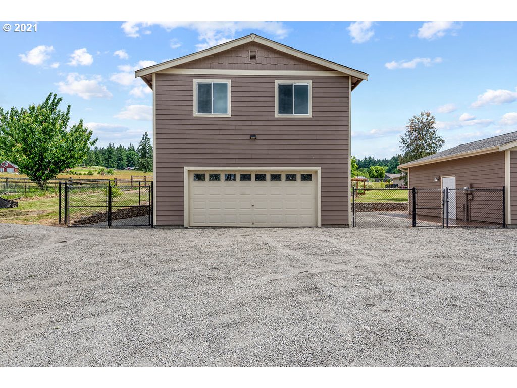 1014 Cloverdale Road Kalama, WA 98625 - Photo 26 of 32 Gallery Image 26