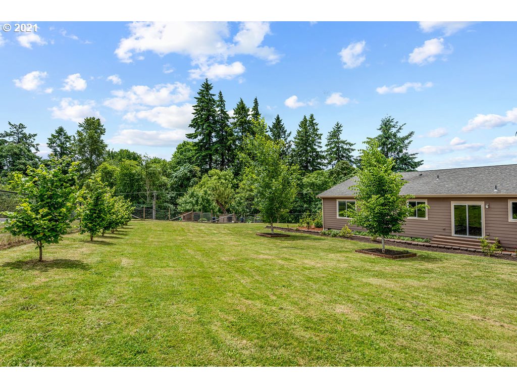1014 Cloverdale Road Kalama, WA 98625 - Photo 30 of 32 Gallery Image 30